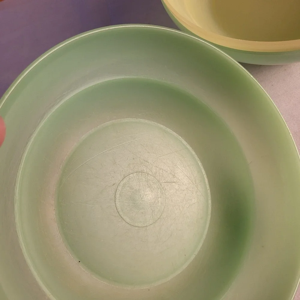 Vtg Tupperware Pastel Bowls Set of 6 – 6